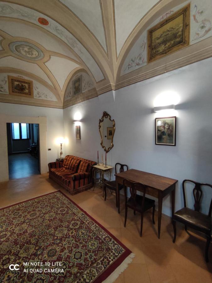 Palazzo Rustici B&B & Apartments L'Aquila Exterior photo