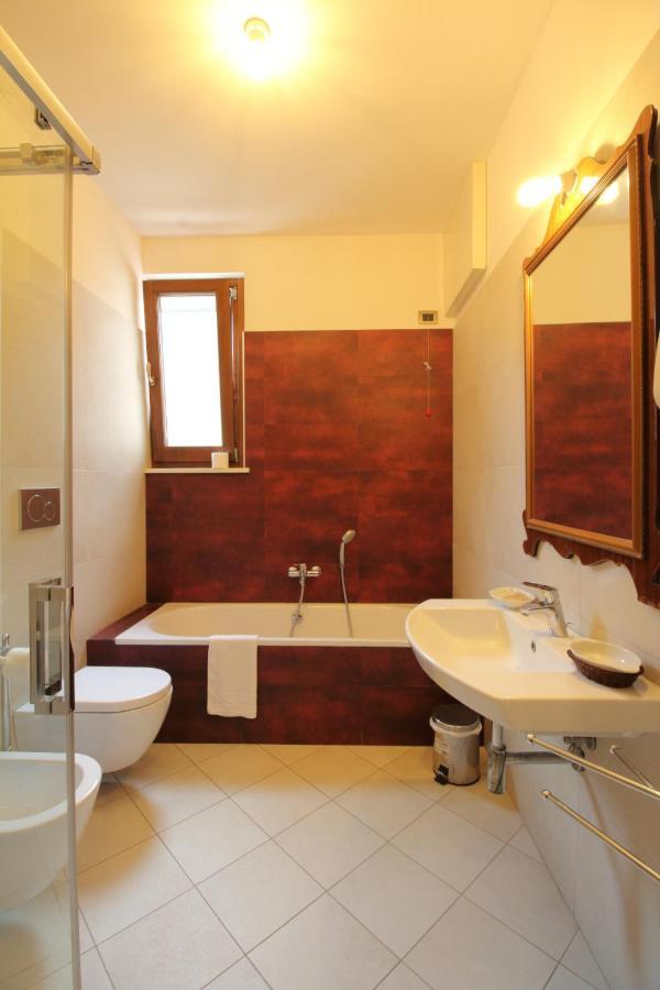 Palazzo Rustici B&B & Apartments L'Aquila Exterior photo